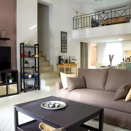 Elena's House *
